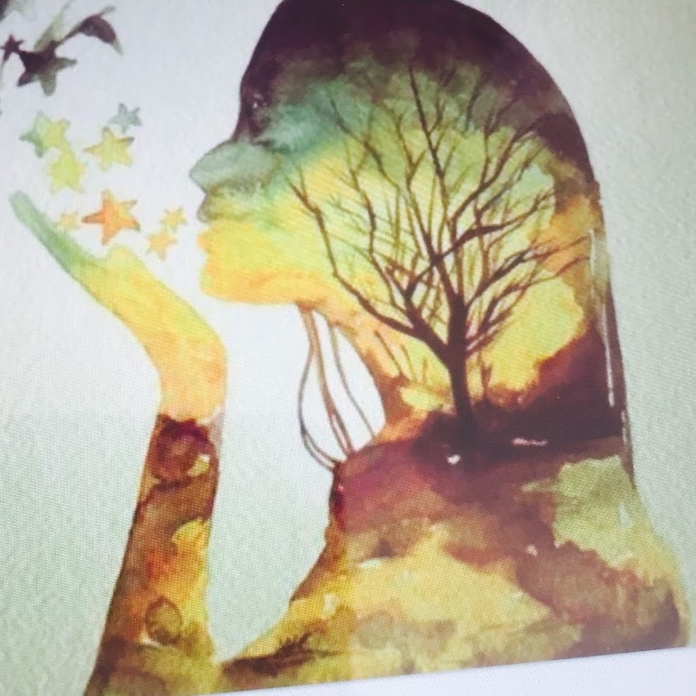 Meet your Posher, Claudia